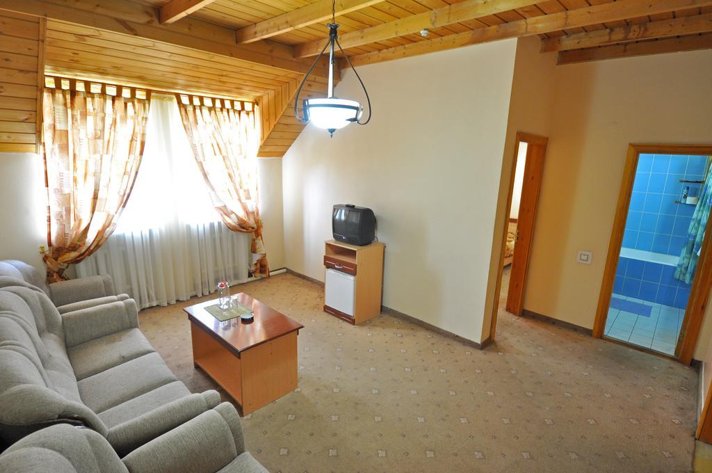 Grand Orzu Hotel Tachkent Extérieur photo